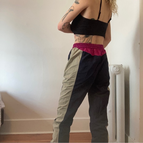 Lululemon Joggers *rare* - Picture 3 of 4